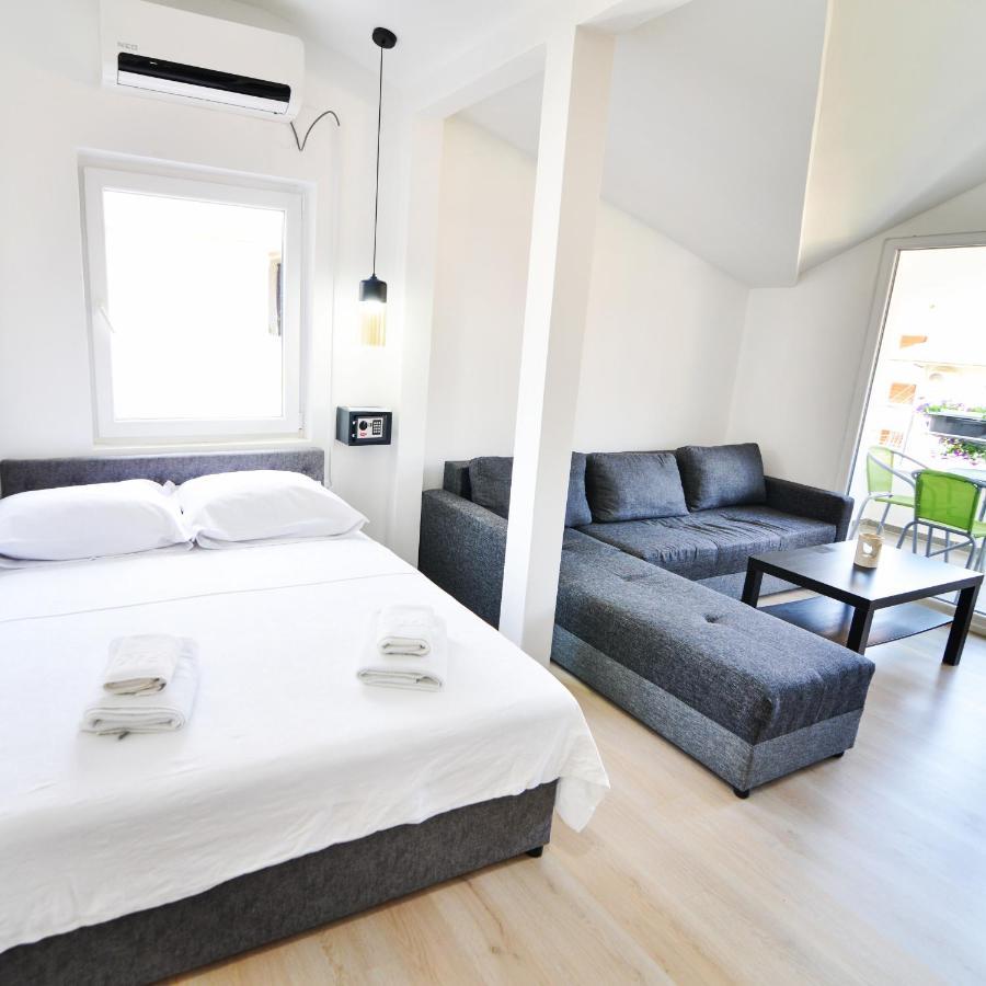 Apartments Lido Ohrid Bagian luar foto